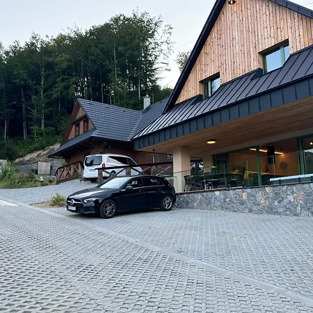 Chata Bubamara شاليه Valča